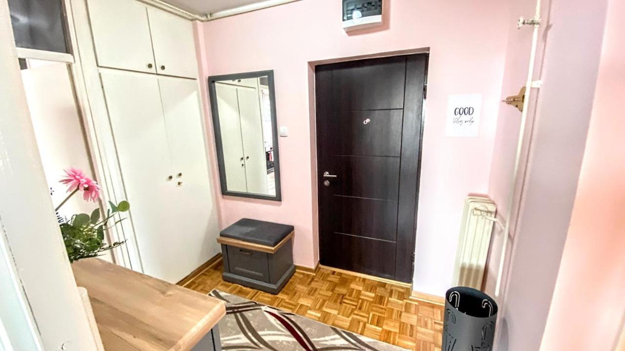 Peti Daire Belgrad Dış mekan fotoğraf